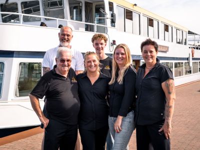Contact Veluwemeer Cruises